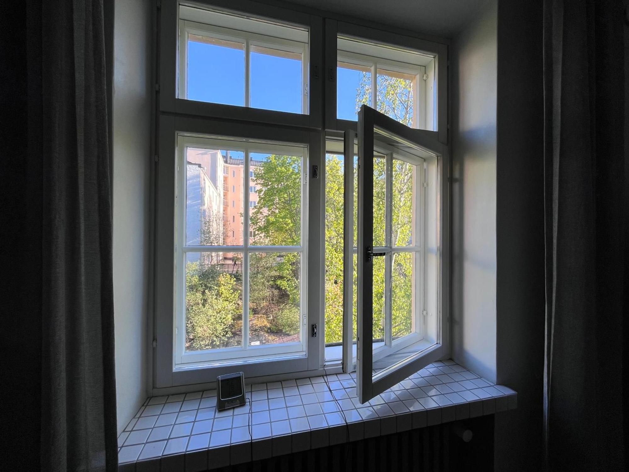 Topfloor With Courtyard Views Helsinki
