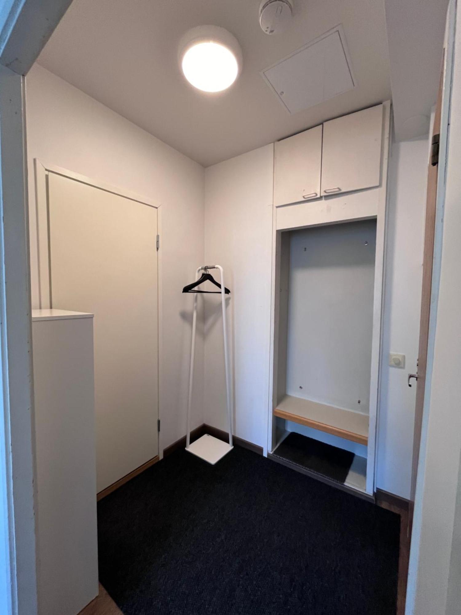 Huoneisto Topfloor With Courtyard Views *